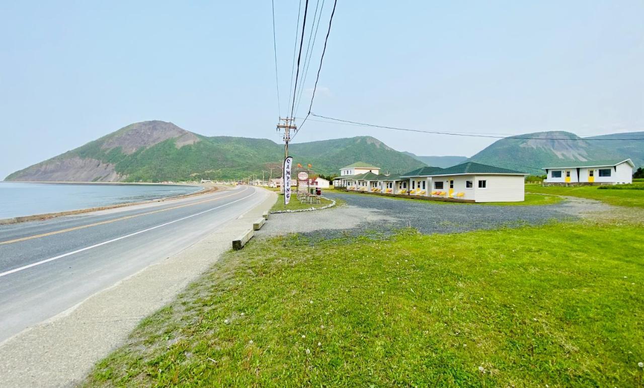 Chalets Bernatchez Mont-Saint-Pierre Εξωτερικό φωτογραφία