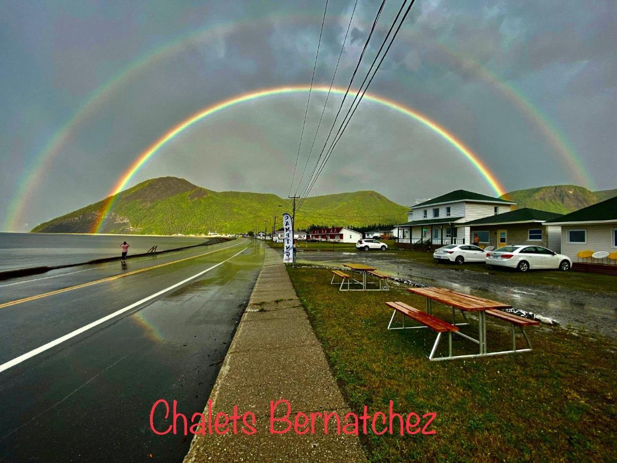 Chalets Bernatchez Mont-Saint-Pierre Εξωτερικό φωτογραφία